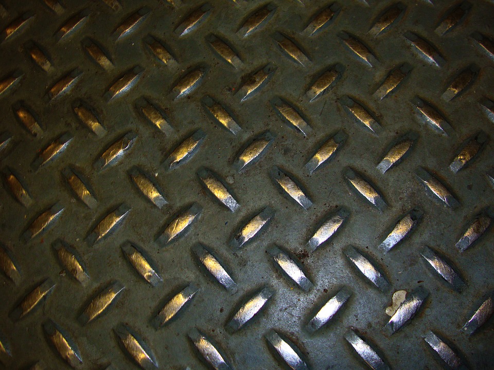  Choosing The Perfect Thickness Of Diamond Plate For Trailer Flooring - XiaaluPlate 